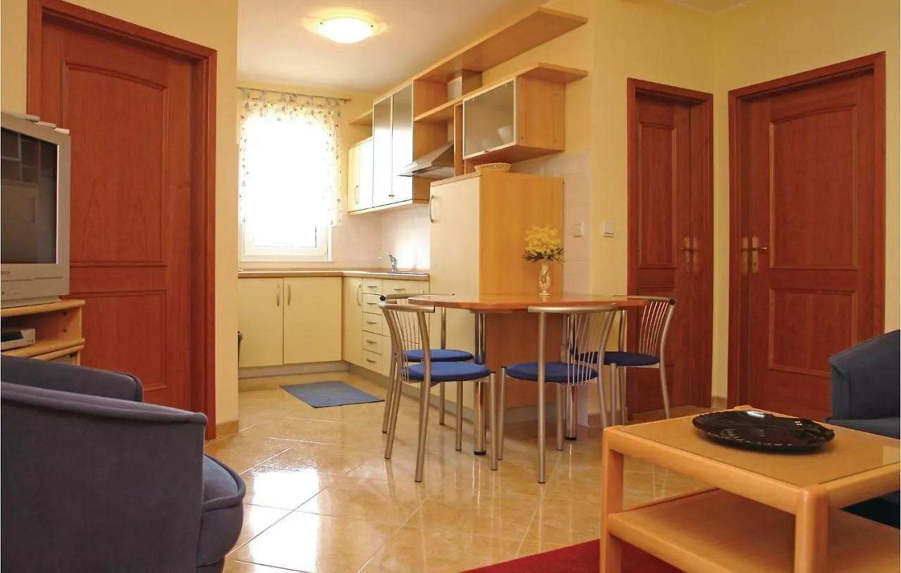 Nice Apartment In Novigrad With Ethernet Internet